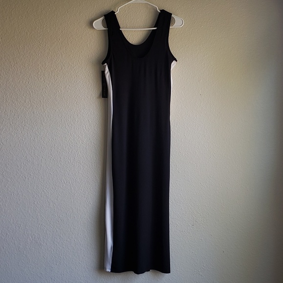Dresses & Skirts - Black bodycon midi dress